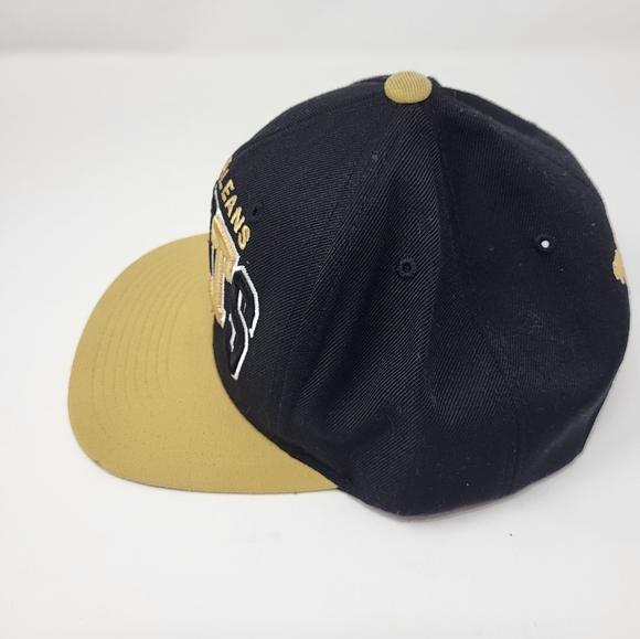 New Orleans Saints Football NFL Snapback Flat Hat Cap Mitchell & Ness - Picture 3 of 10